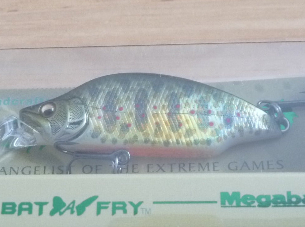 Megabass Great Hunting GH52 Bat A Fry 52mm 8.5g Fast Sinking Minnow Lure - Used