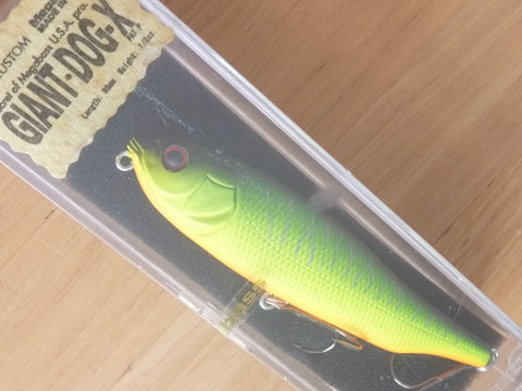 Megabass GIANT DOG-X